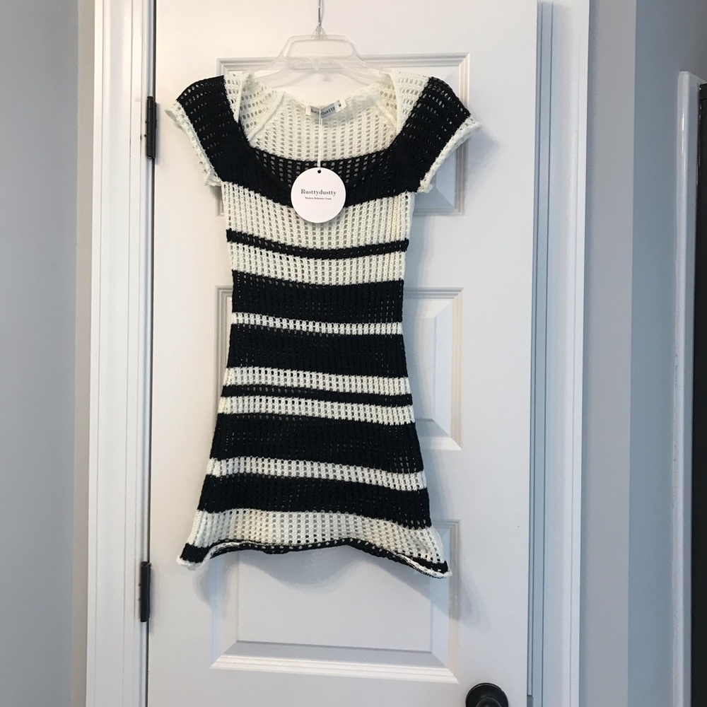 Swimsuit cover up Size Medium